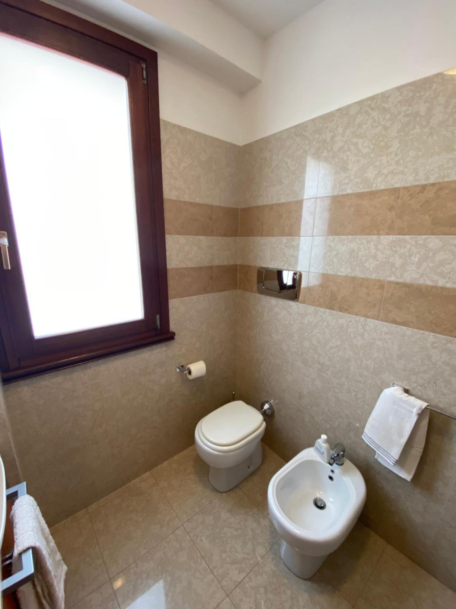 Casa Tharros I.u.n. R7621 *
